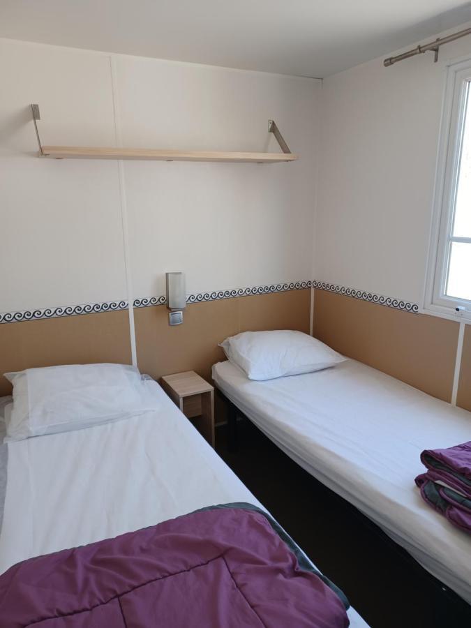 Hotel Les Acacias à Vercheny Extérieur photo